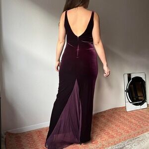 Gorgeous 90s purple velvet gown